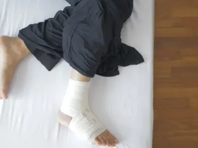 발목을 삐끗한 뒤 언제부터 마사지를 받아도 되…